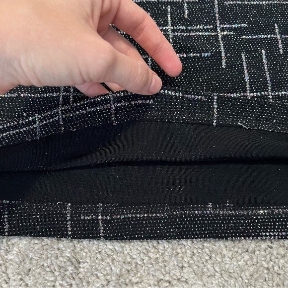 Annex size 1X women’s top black tank with silver bedazzled sparkling design - Picture 7 of 10